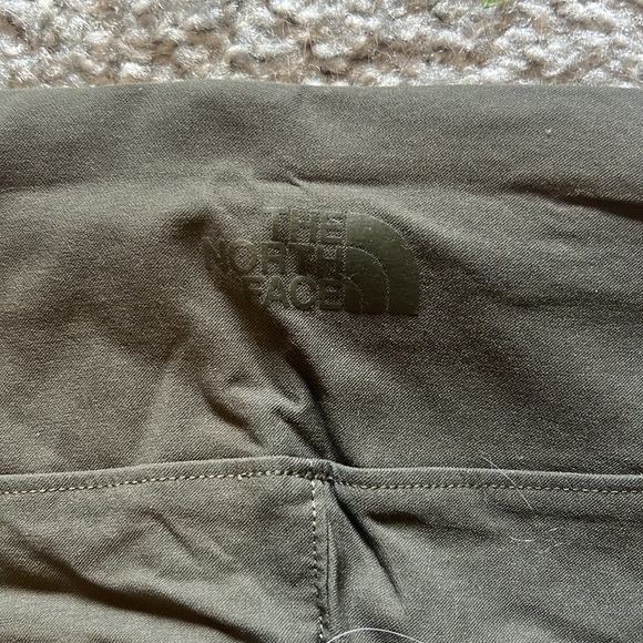 The North Face athletic pants size M - Picture 5 of 5